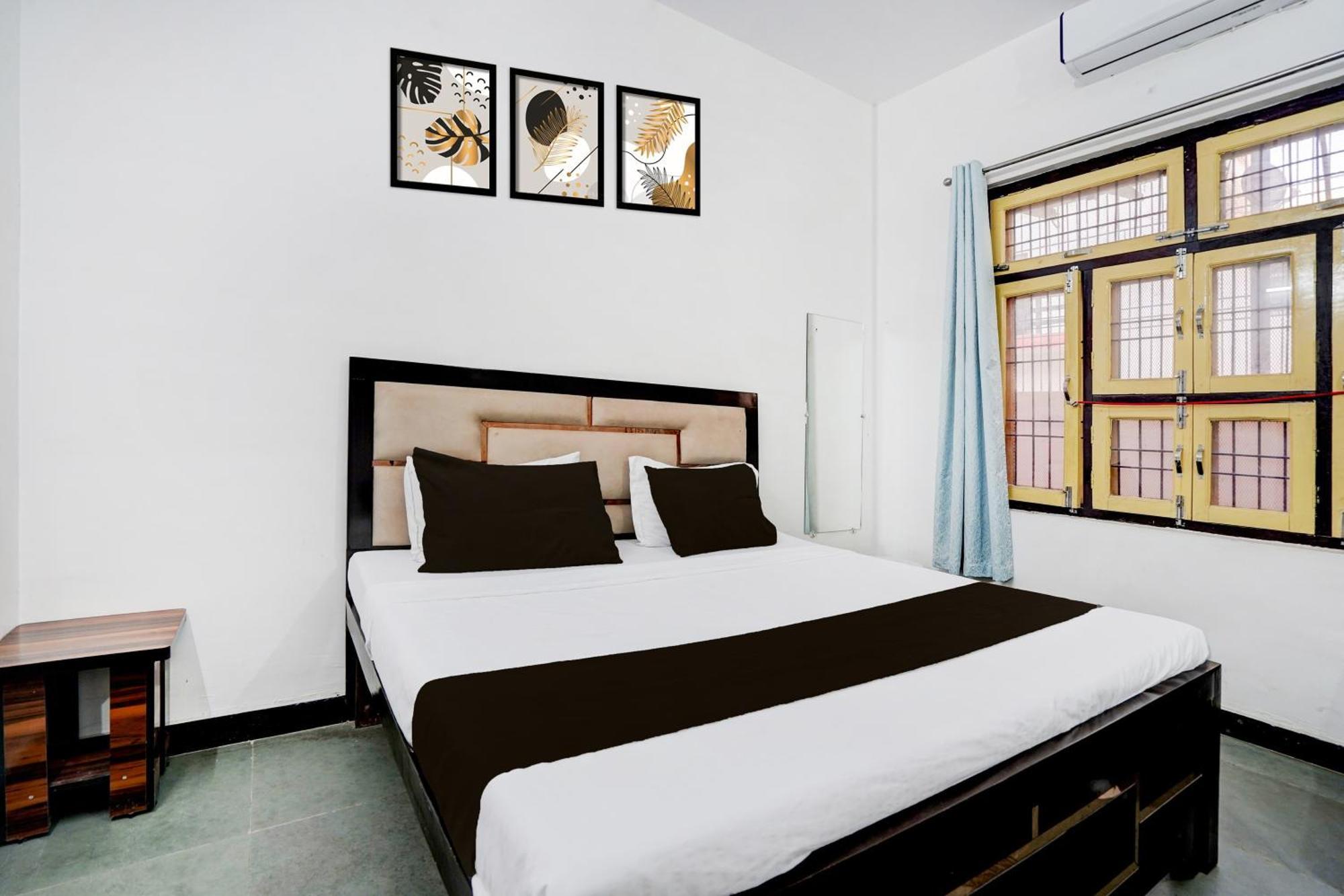 Hotel O Ramdut Palace Guest House Faizabad Exterior photo